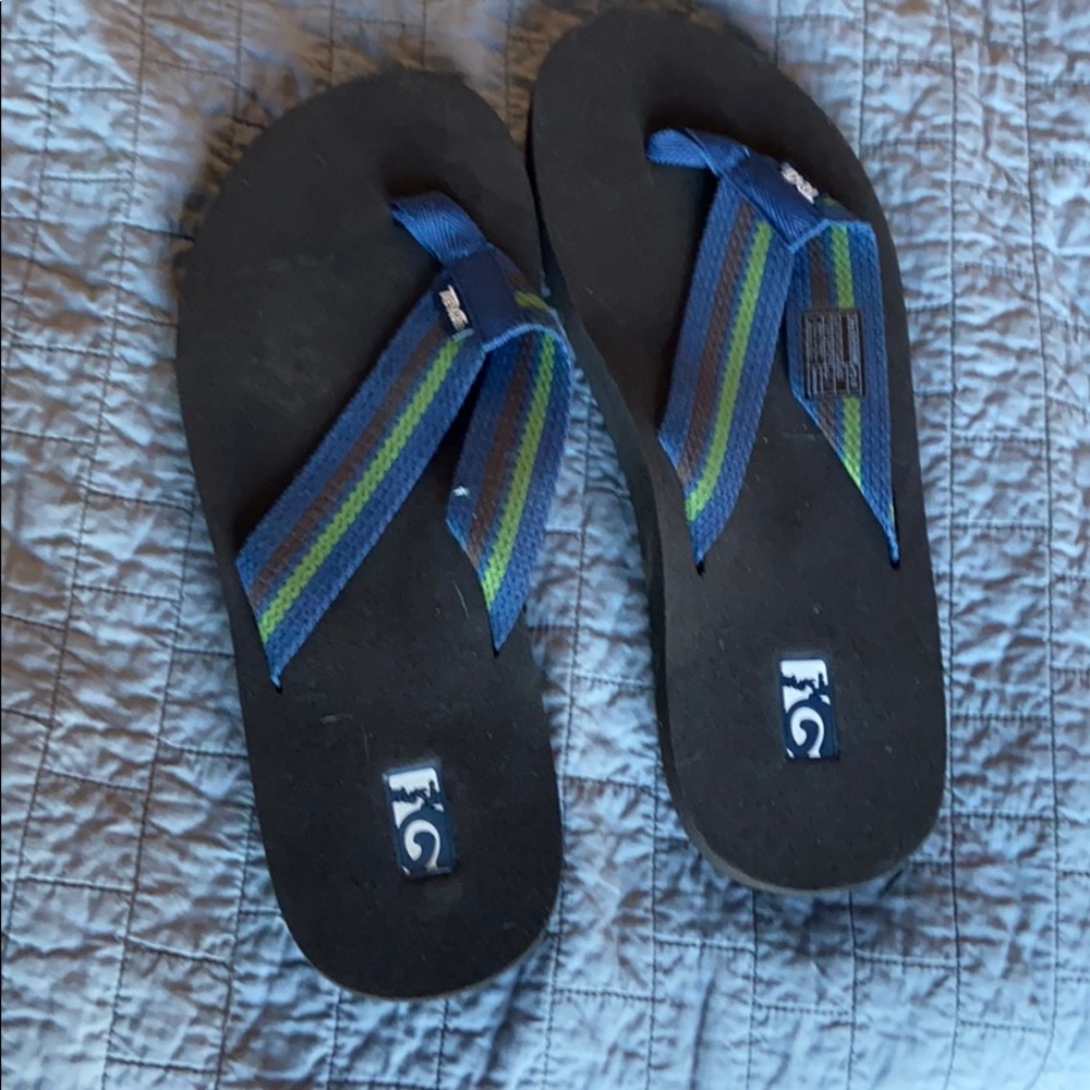 Men’s Teva flip flops